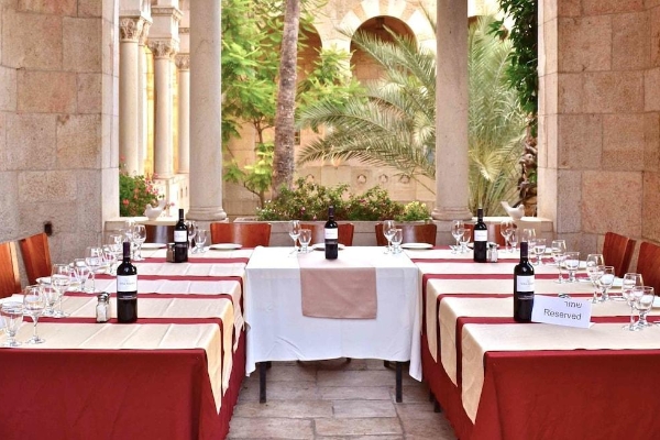 YMCA Three Arches Hotel (Jerusalem)